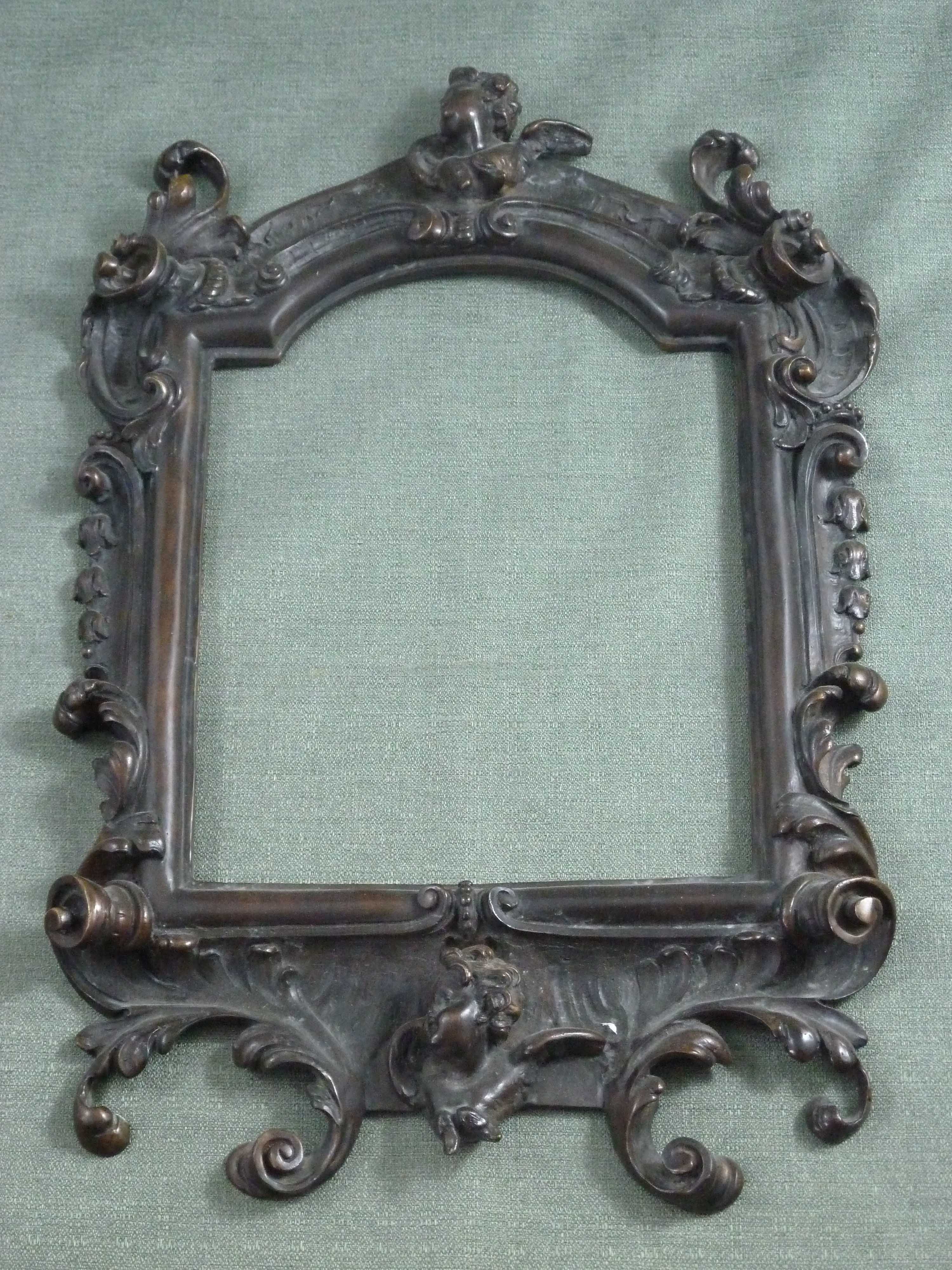 FC1031 Mirror Frame