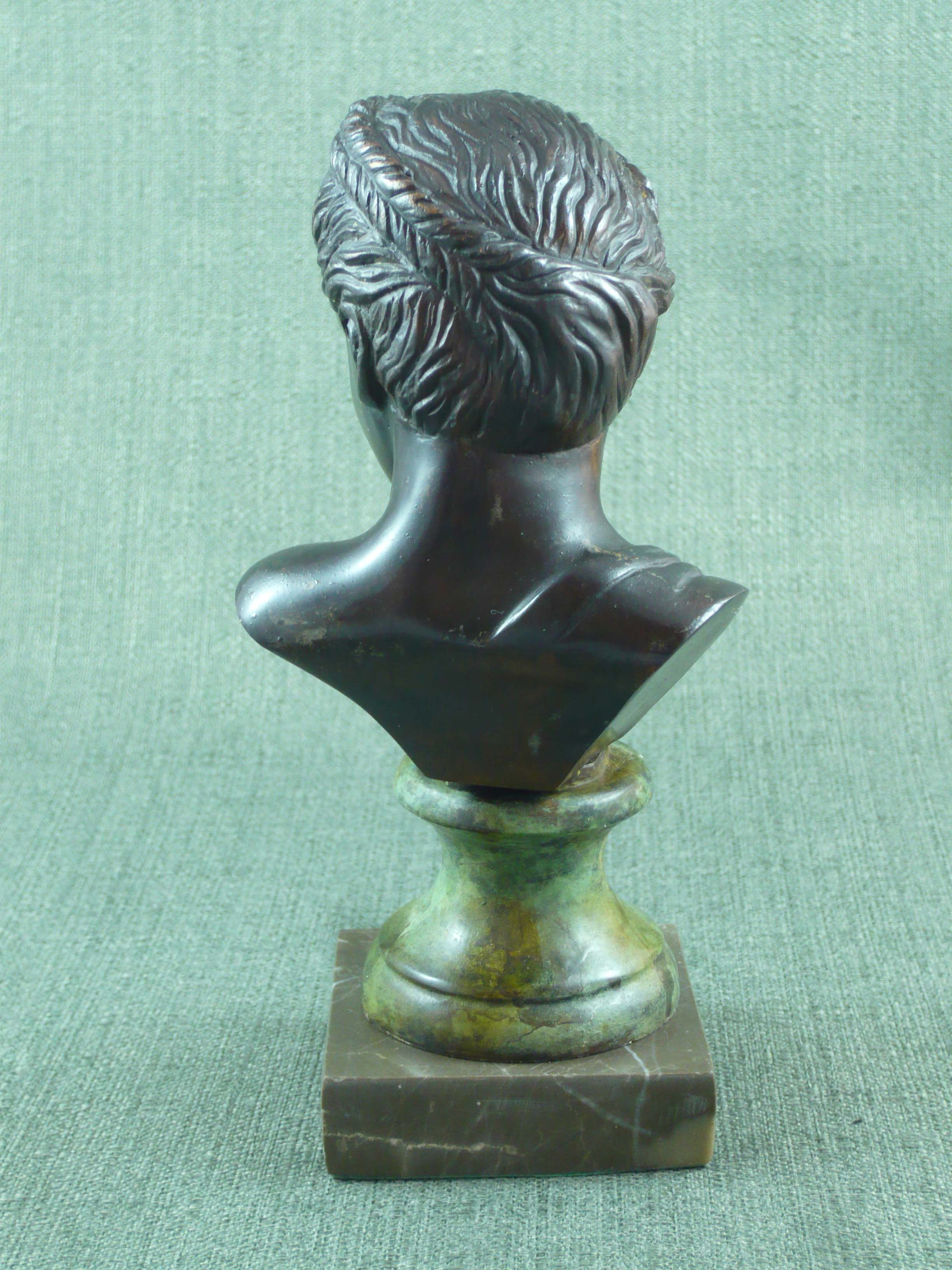 FC1104D Bust Berenice B