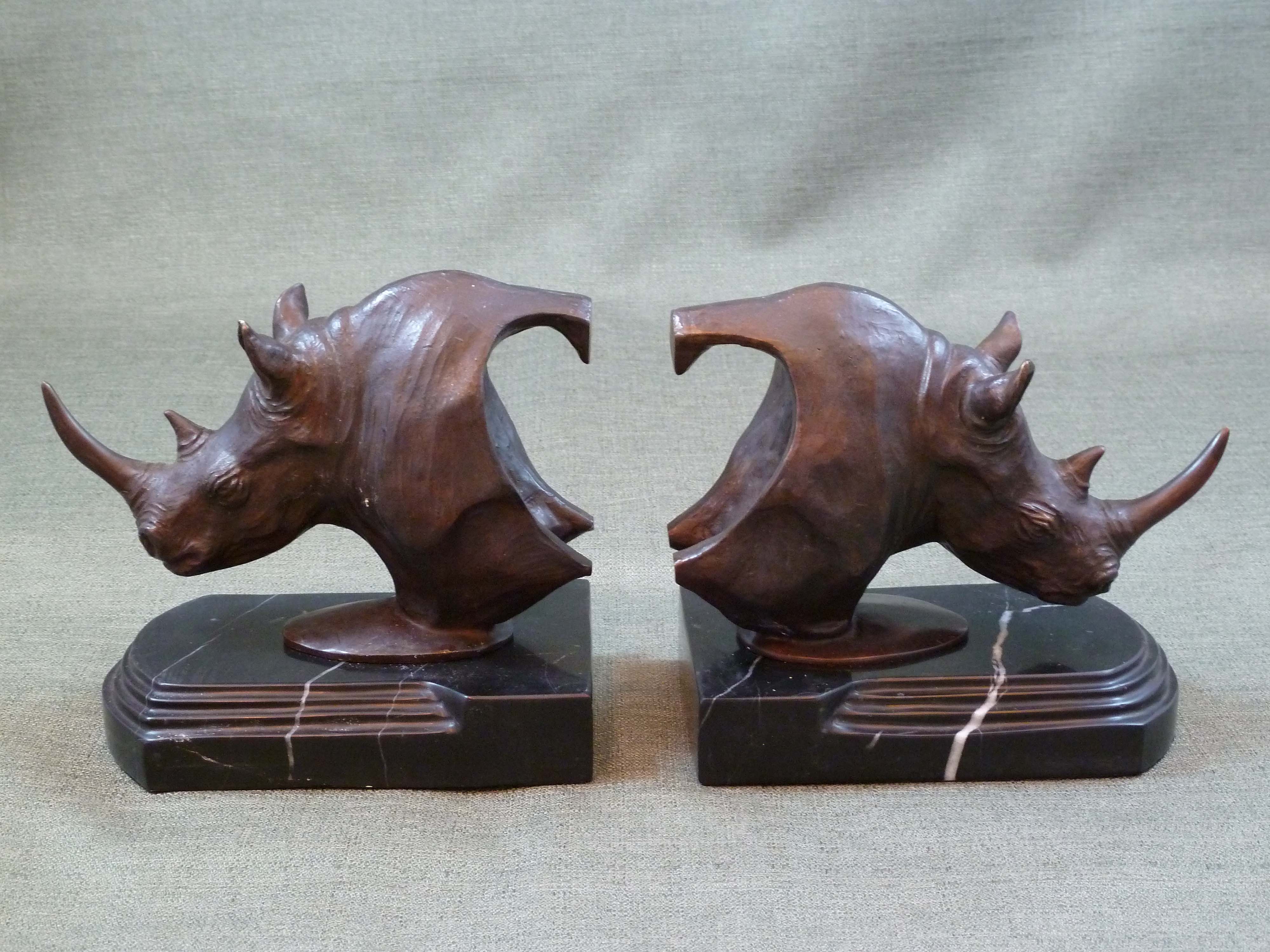 FC1118 Rhino Bookends