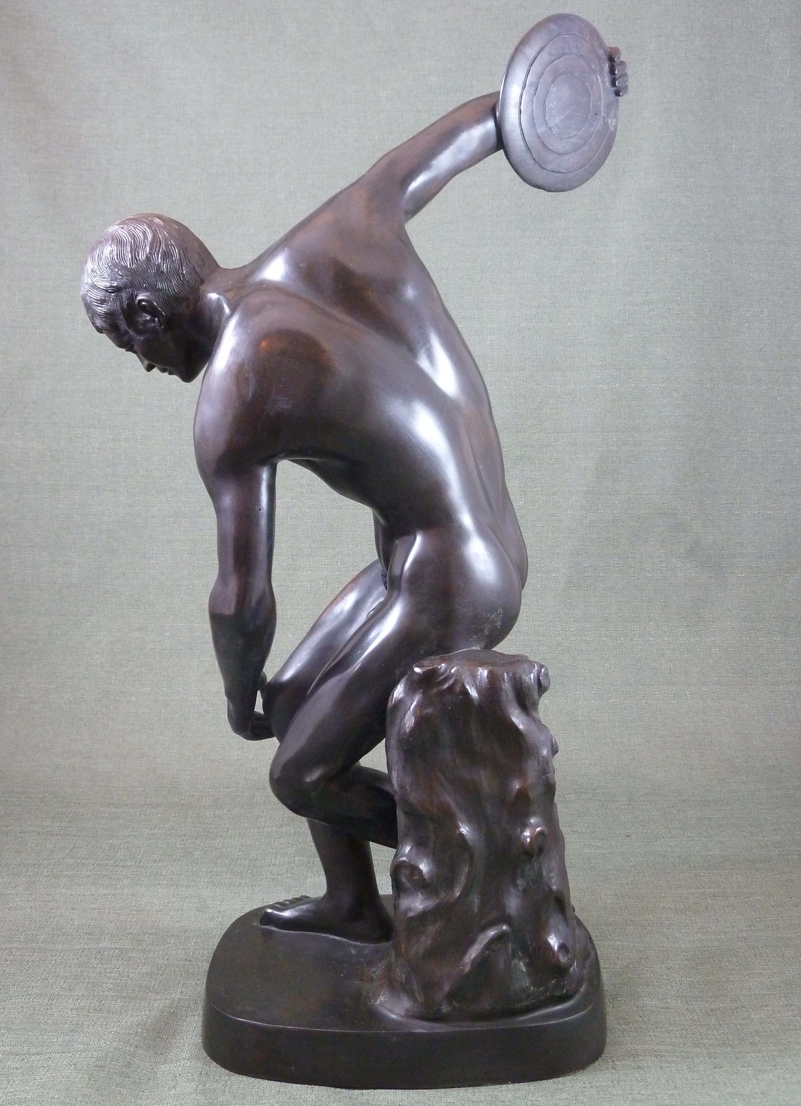 FC1129 Discus Thrower B